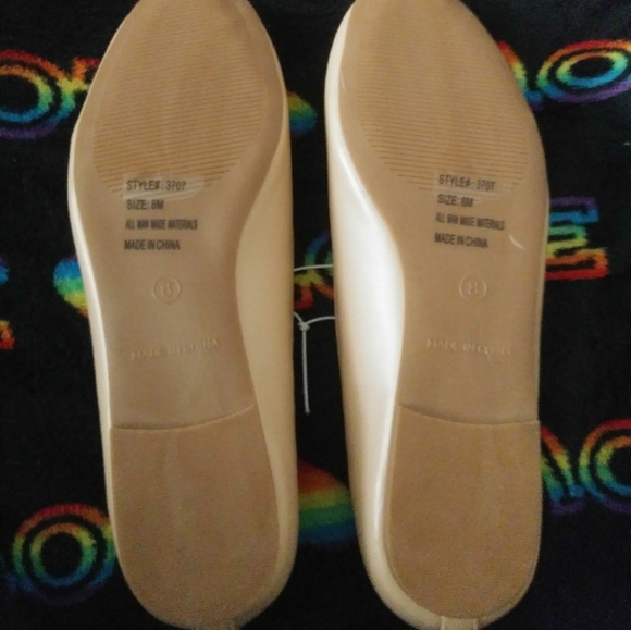 New York & Company Beige Flats - Picture 5 of 6
